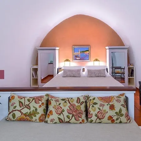 Rimondi Boutique - Small Luxury Of The World