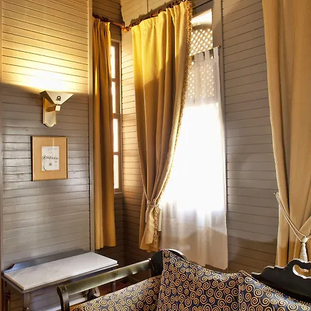 Rimondi Boutique - Small Luxury Of The World