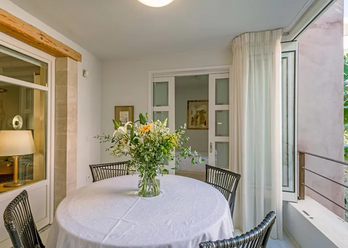 Rimondi Boutique - Small Luxury Of The World